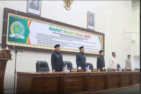 Bupati Herman Hadiri Rapat Paripurna ke-17 DPRD Inhil