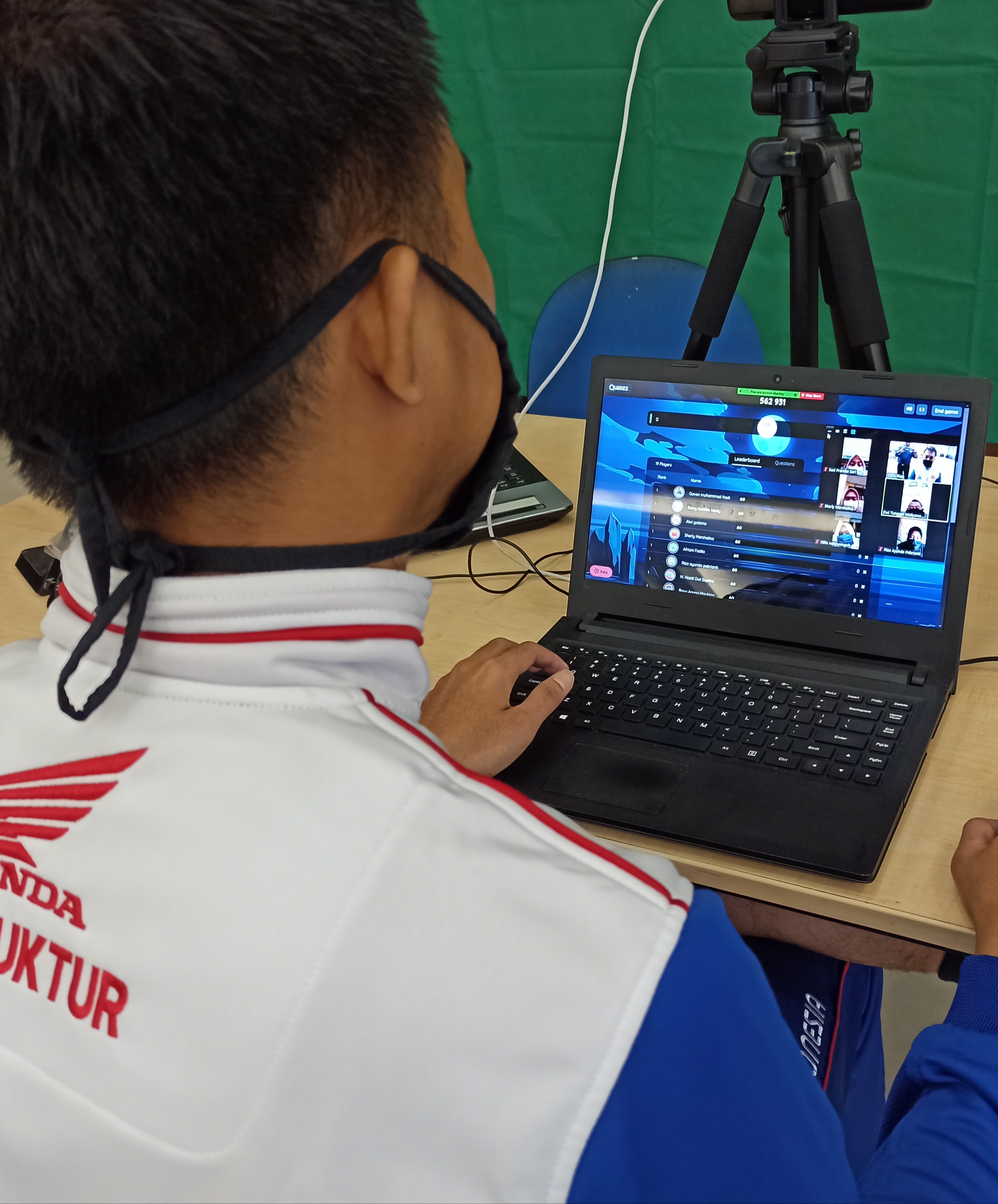 Lewat Webiner, CDN Riau Edukasi Keselamatan Berkendara Bagi Pelajar