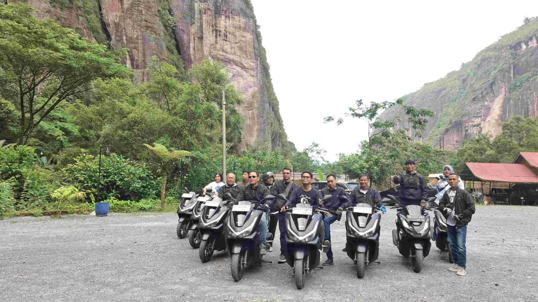 Touring ke Lembah Harau, Jurnalis dan Vlogger Jajal Honda PCX 160
