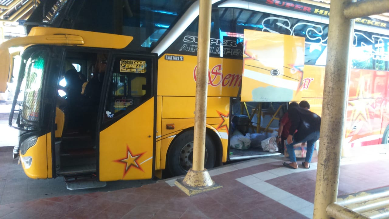 Penumpang Terminal AKAP Wajib Lampirkan Surat Bebas Covid dan Vaksin