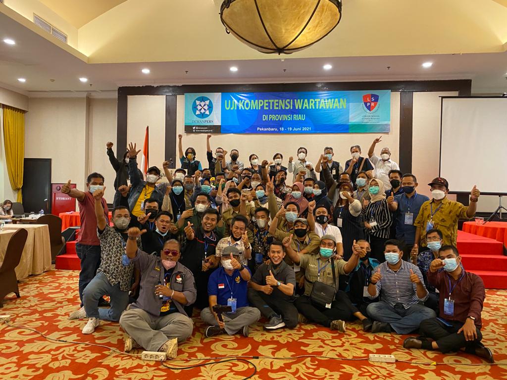 UKW LSPR Bersama Dewan Pers di Pekanbaru Sukses, 45 Wartawan Kompeten