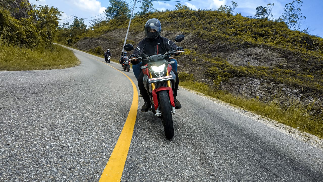 CDN Ajak Bikers HSFCI Pekanbaru Jajal Honda CB150R Streetfire