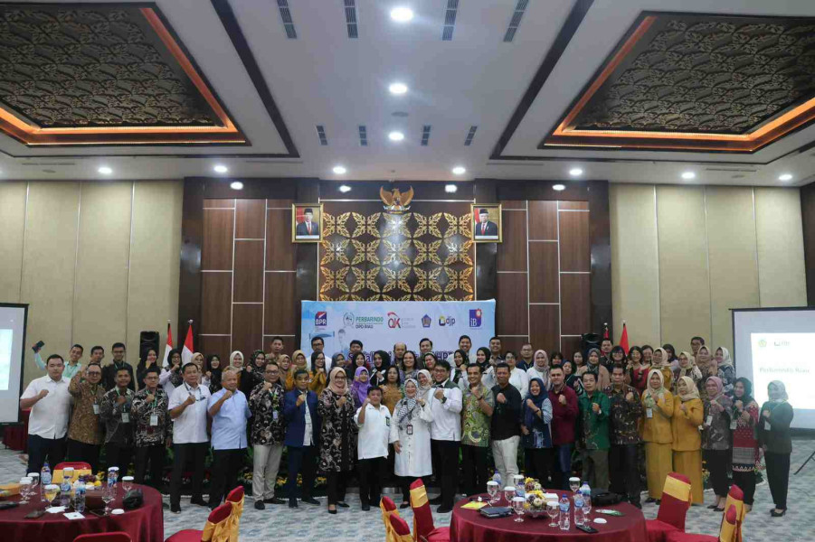 Gandeng DJP Riau, OJK Sosialisasi Pajak Anggota Perbarindo