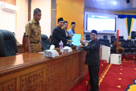 DPRD Kampar Setujui Ranperda TJSLBU Ditetapkan Jadi Perda Daerah