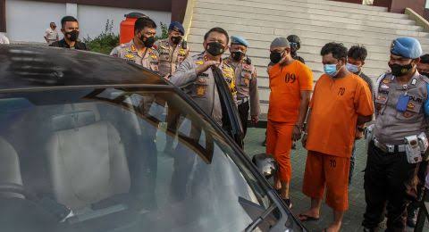 Oknum Personel Polda Riau Ketahuan Isap Sabu Bersama 3 Rekannya