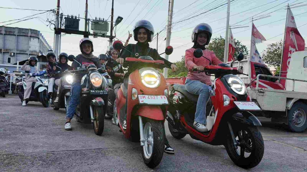 CDN Beri Tips dan Trik Berkendara Aman Untuk Perempuan