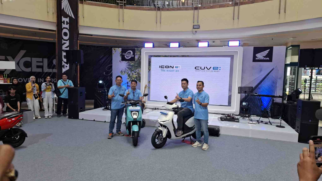 Capella Honda Luncurkan Sepeda Motor Listrik Canggih di Mal SKA