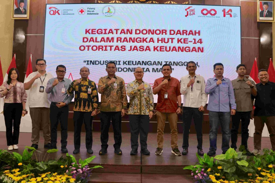 150 Peserta Ikut Donor Darah OJK Riau