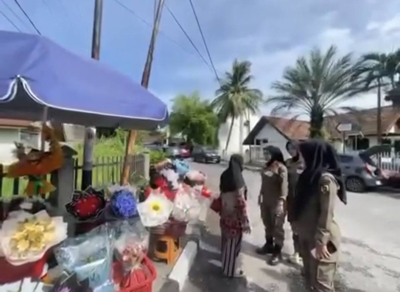 Klarifikasi Satpol PP Pekanbaru soal Video Penertiban Pedagang Bunga Viral