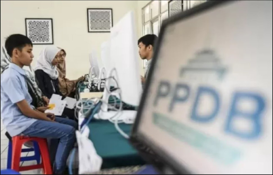 Daftar Ulang Calon Peserta Didik SMA/SMK Negeri di Riau Dimulai