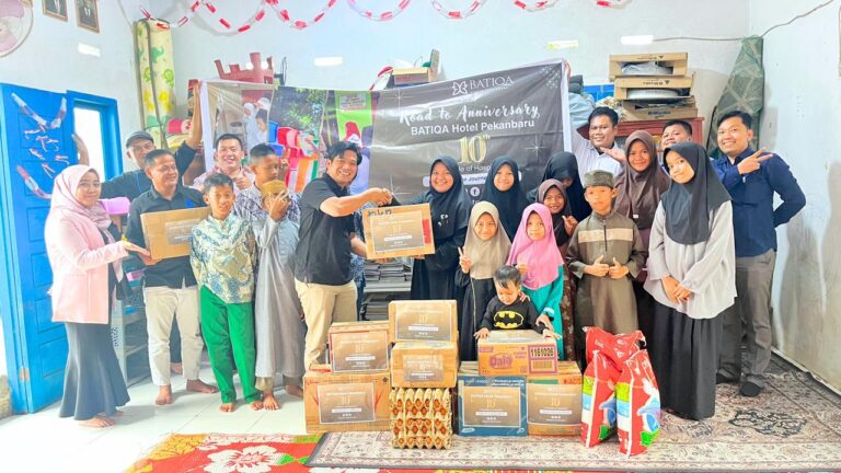 BATIQA Hotel Pekanbaru Salurkan Sembako di Panti Asuhan Hikmah