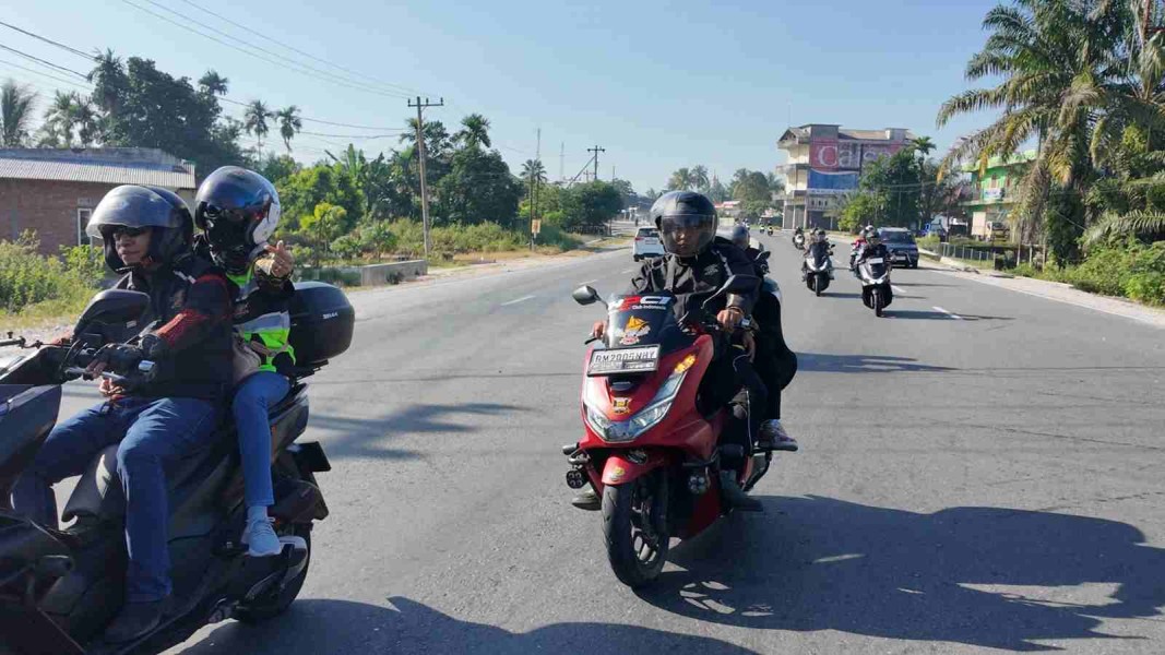 CDN Ajak Komunitas Honda Jelajah Wisata Alam Riau