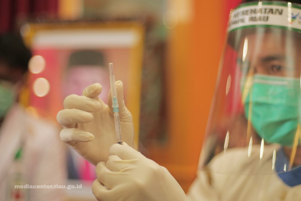 Capaian Vaksin di Riau Baru 47,2 Persen, Gubri Sebut Perlu Kerjasama Semua Pihak