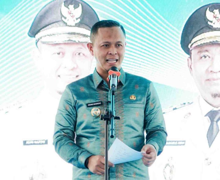 Ketua RT/RW dan Kader Dasawisma se-Kecamatan Sail Dikukuhkan, Walikota: Garda Terdepan Pelayanan Masyarakat