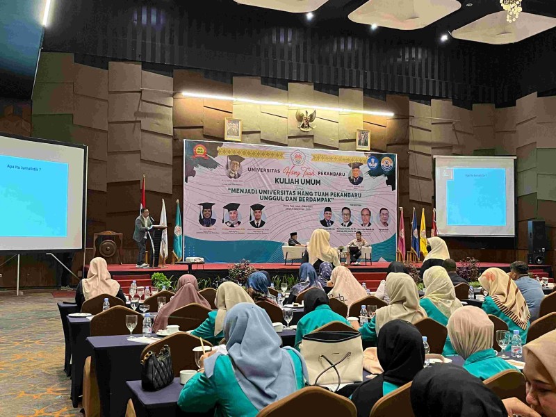 Ketua PWI Riau Raja Isyam Paparkan Tantangan Jurnalis Era Digital