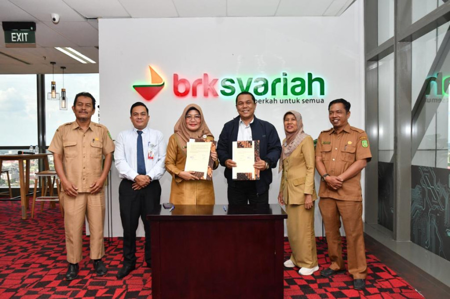 BRK Syariah Siap Akomodir Kebutuhan Transaksi Finansial Pelajar SMA Negeri Plus Riau
