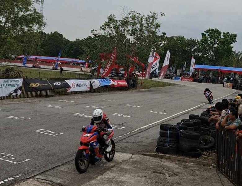 Capella Honda Racing Team Dominasi AHDC Riau 2026, Abdul Malik Sapu Dua Kemenangan