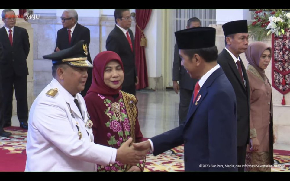 Presiden Jokowi Lantik Edy Natar Nasution Jadi Gubernur Riau