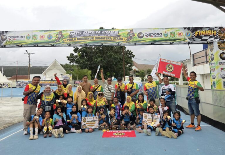 Bina Muda Pekanbaru Bawa Pulang Dua Gelar Juara Umum dari Medan