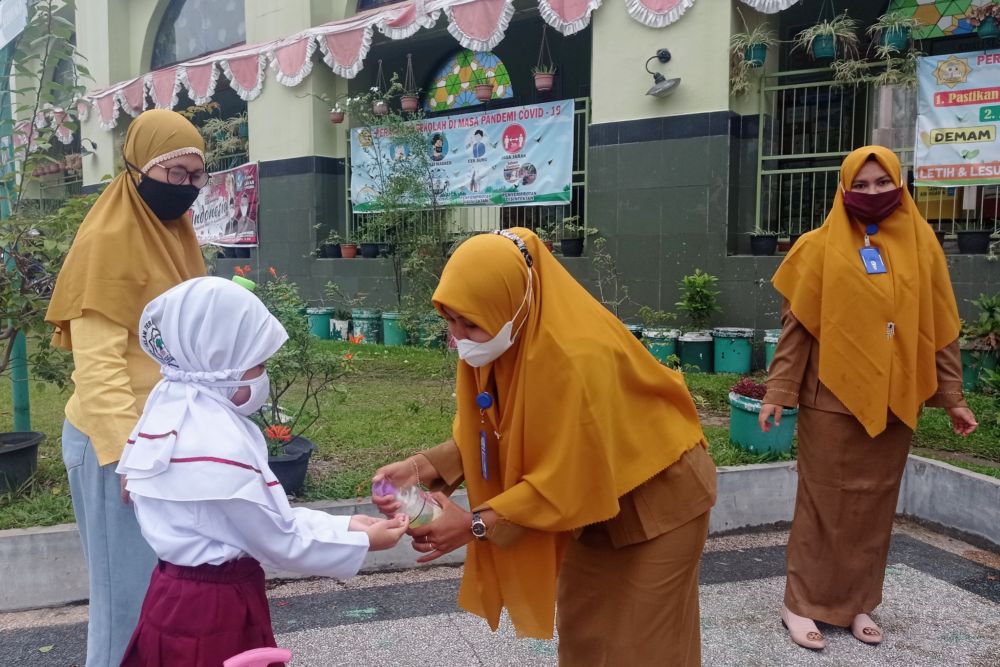Kadisdik Riau Luruskan Aturan Belajar Tatap Muka SD dan SMP