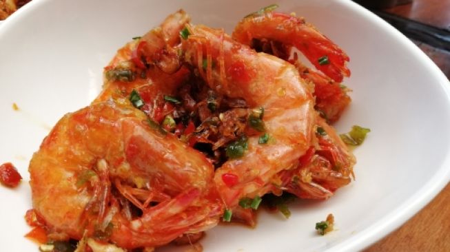 Resep Udang Saus Padang Praktis dan Enak