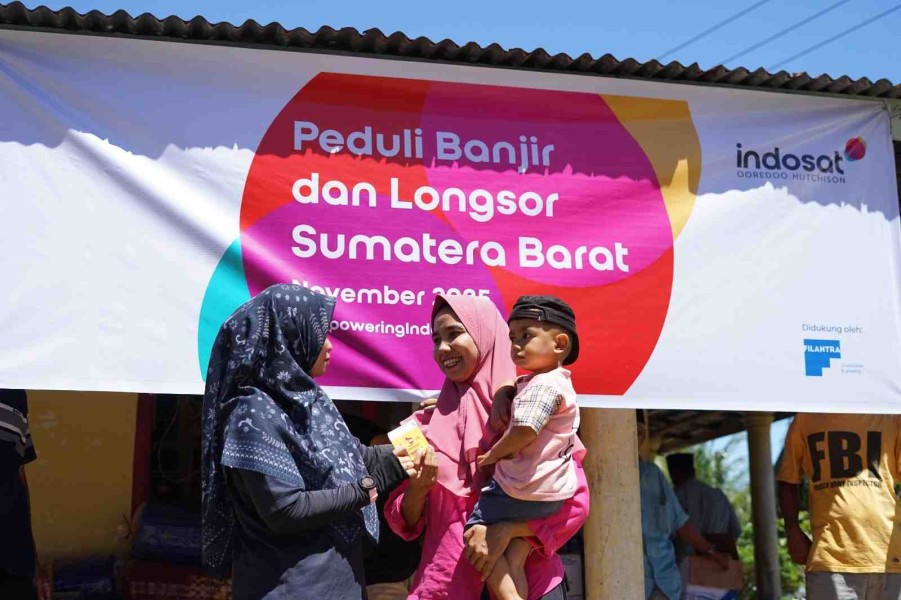 Indosat Percepat Pemulihan Jaringan dan Salurkan Bantuan Warga Terdampak Banjir Sumatra