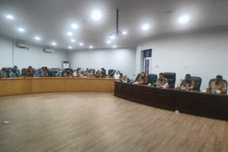 Plt Sekretaris DPRD Kampar Pimpin Rapat Persiapan Paripurna Hari Jadi ke-76