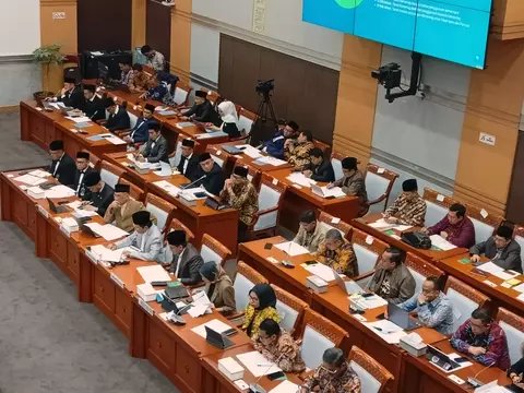 Aturan Sudah Lengkap, Guru Madrasah Masih Tunggu Tunjangan