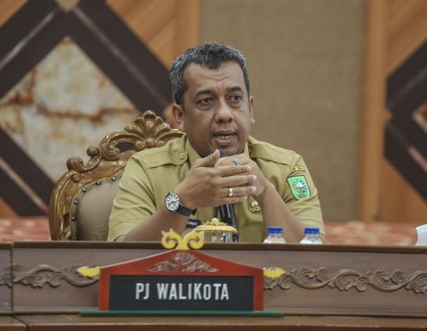 Pj Walikota Ingatkan Pegawai Pemko Layani Masyarakat dan Bekerja Sesuai Tupoksi