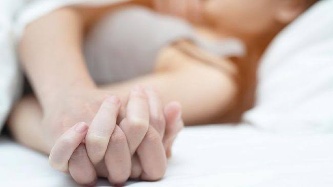 Lima Penyakit Kelamin yang Menular Disebabkan Oral Seks