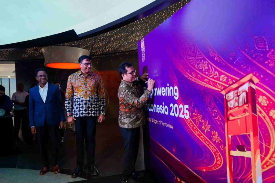Perkuat Pertumbuhan Ekonomi Digital, Indosat bersama Twimbit Luncurkan Empowering Indonesia Report