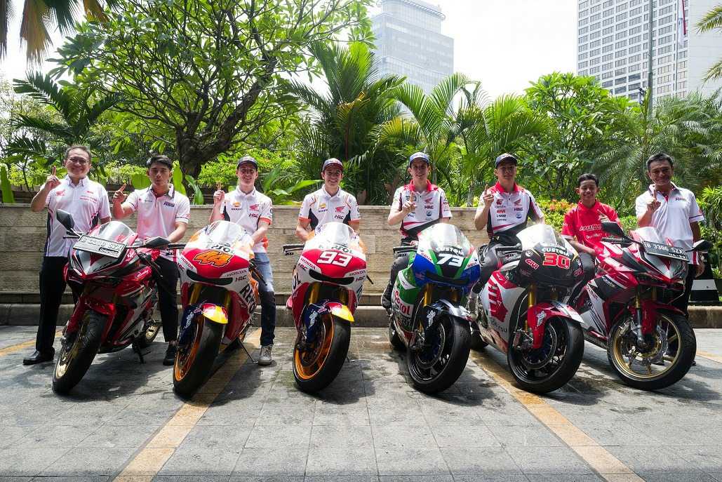 Pebalap Astra Honda, Veda Ega dan Mario Ikuti Parade MotoGP Mandalika 2022 Dilepas Presiden Jokowi