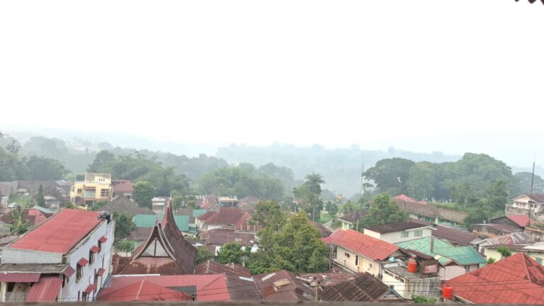 Kualitas Udara Bukittinggi Tidak Sehat, PM2.5 Tembus 83,9