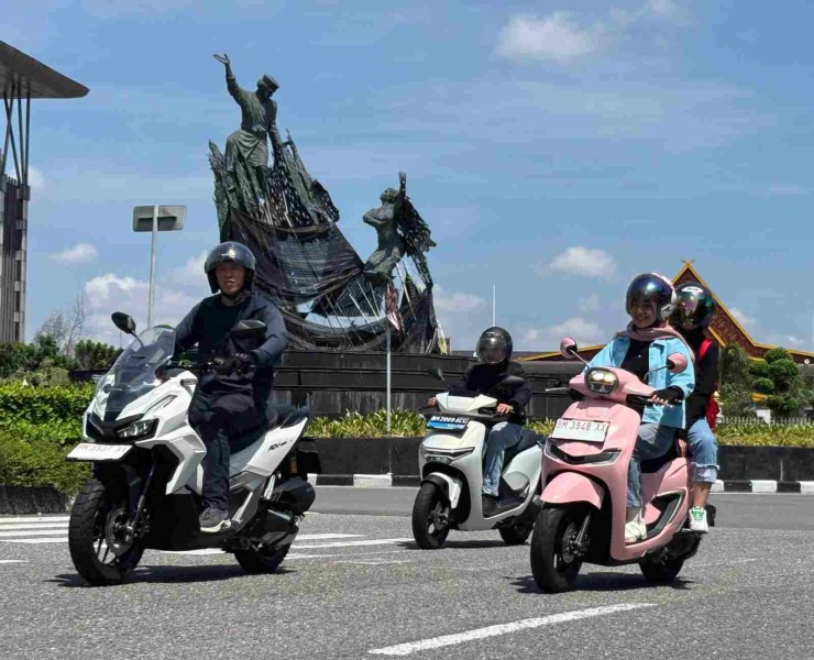 Capella Honda Beberkan Tips Atasi Blind Spot Berkendara Motor Listrik