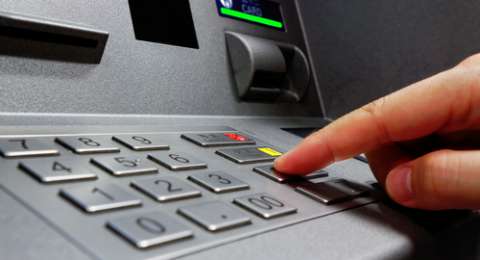 Bank BUMN Pungut Biaya Cek Saldo dan Tarik Tunai ATM Link