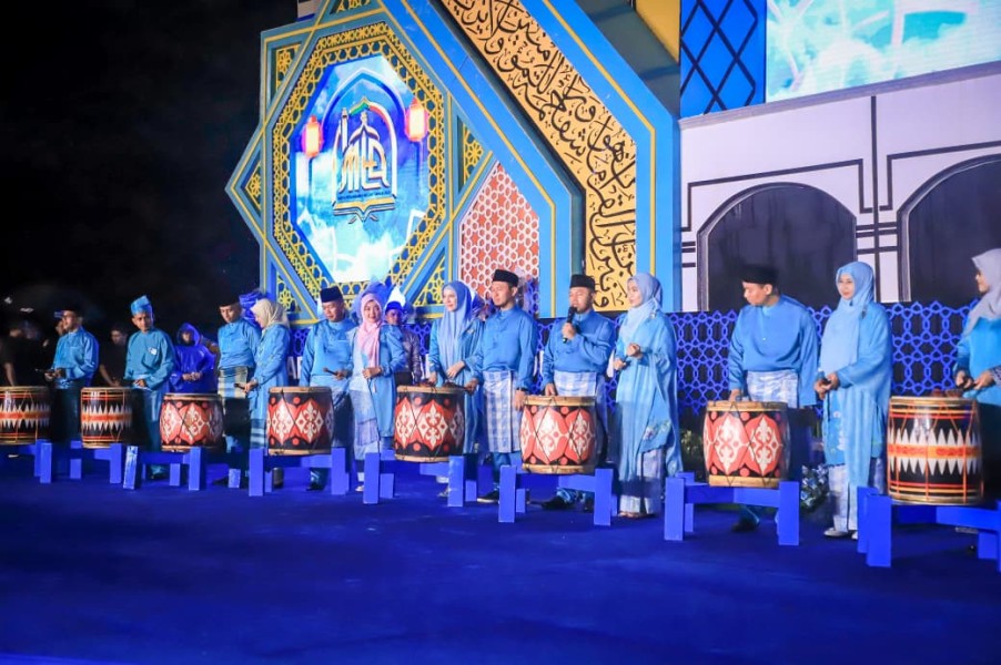 Pembukaan MTQ Pekanbaru ke-57 Meriah, Walikota Agung Diguyur Hujan bersama Masyarakat