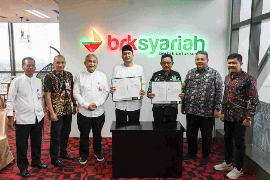 Pemkab Inhil Teken MoU dengan BRK Syariah