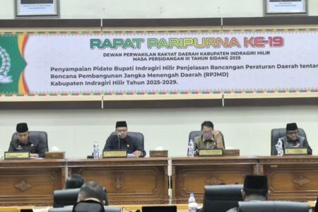 Rapat Paripurna ke-19, Bupati Inhil Sampaikan Penjelasan RPJMD 2025-2026