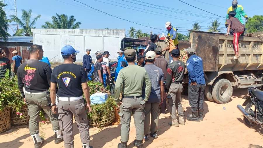 450 Personel Bersihkan Pasar Bintang, Rohil Jalankan Program Indonesia ASRI