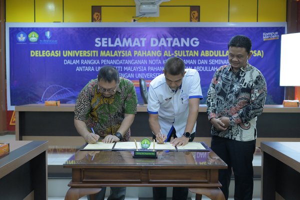 UNRI Teken Kerjasama Universiti Malaysia Pahang