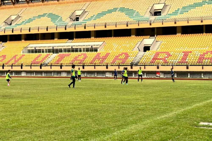 PSPS Latihan Perdana di Stadion Utama Riau