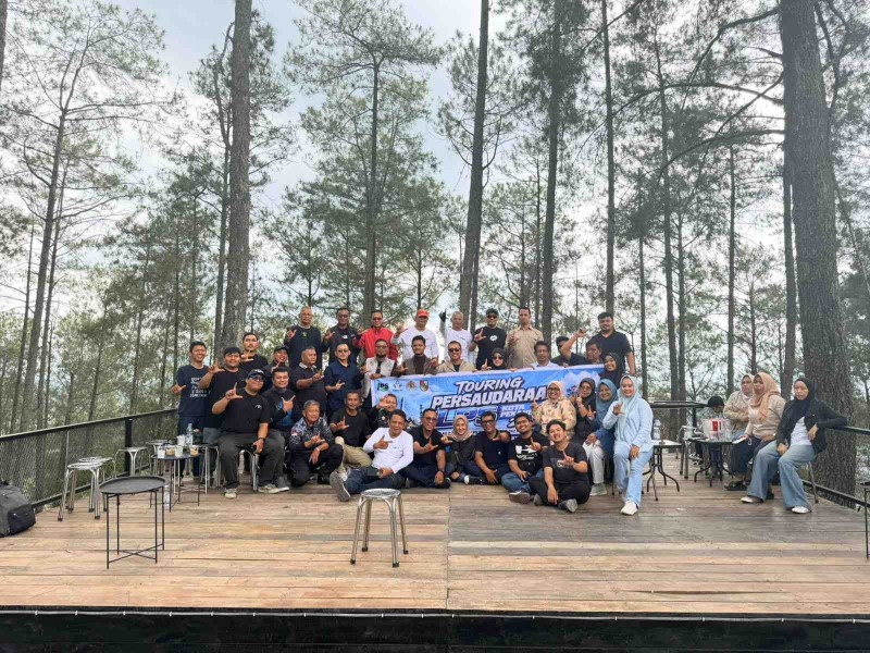 Touring Anniversary 1 Tahun LPS, 53 Peserta Jelajahi Alam Sumbar Sambil Diskusi Lingkungan