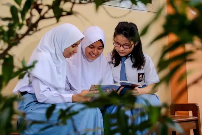 Kadisdik Riau Sebut Anak Kurang Mampu Bisa Masuk Sekolah Swasta Tanpa Biaya