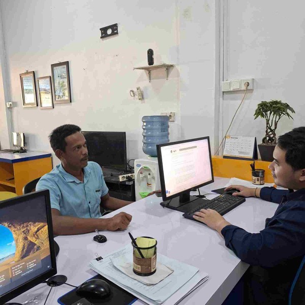 Bendahara Sekolah Swasta di Inhil Datangi Pajak Tembilahan