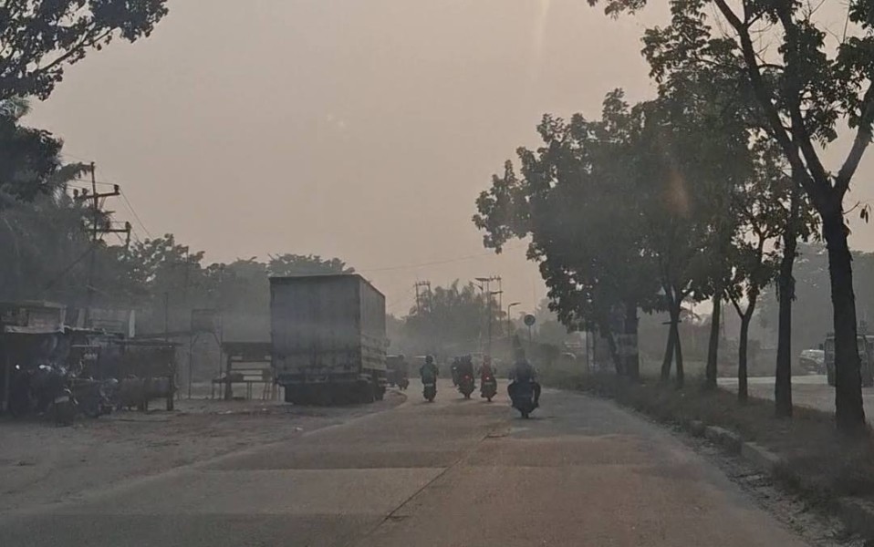 Asap Kembali Pekat, Udara Pekanbaru Tembus Level Berbahaya