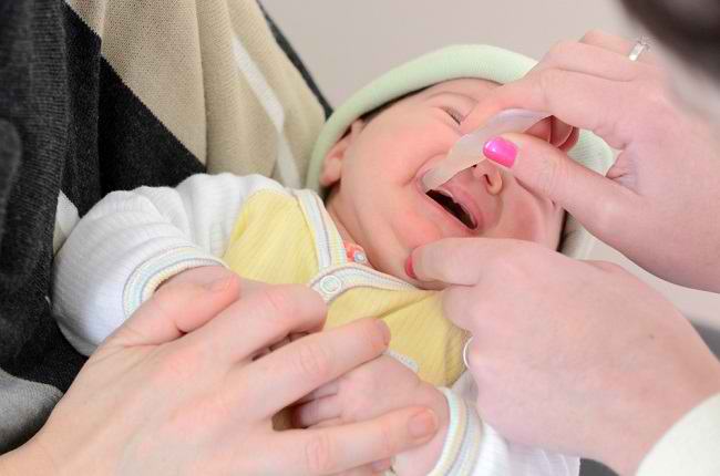 Bayi di Indonesia Akan Diimunisasi Tetes Rotavirus