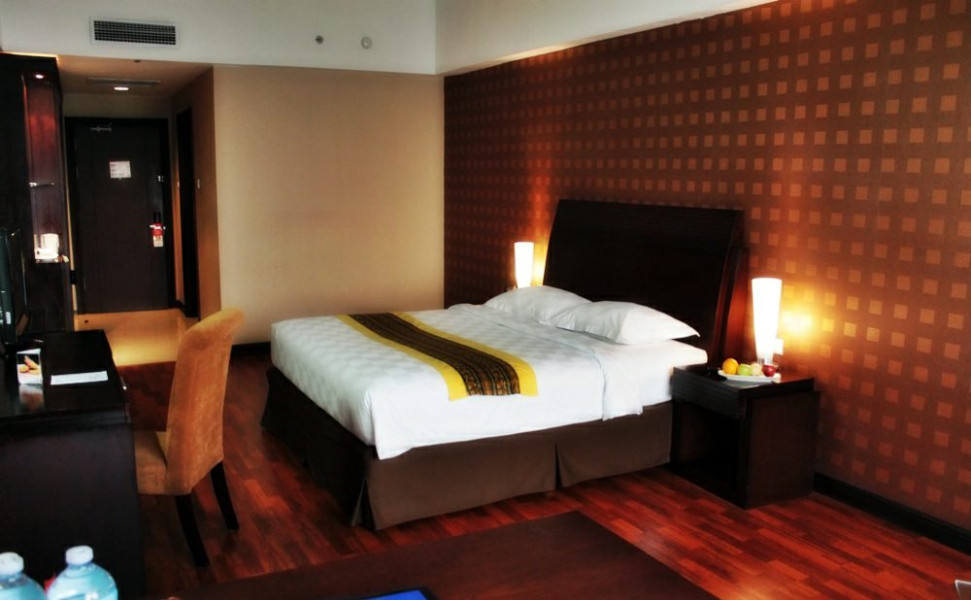 Rata-rata Lama Menginap Tamu Hotel Berbintang di Riau pada Agustus