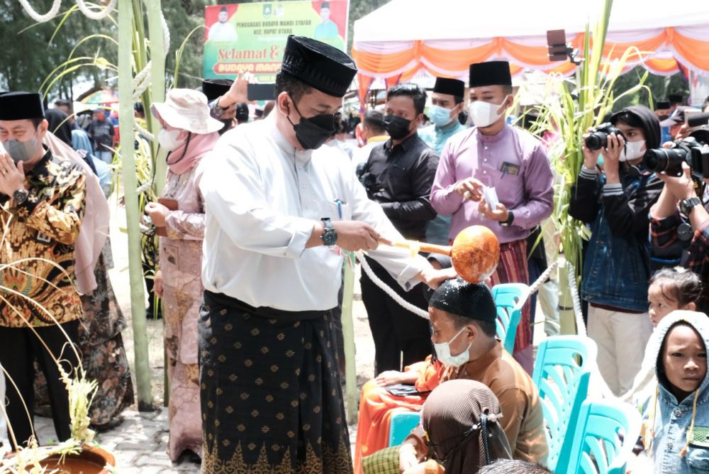 Festival Mandi Safar Digelar di Pulau Rupat